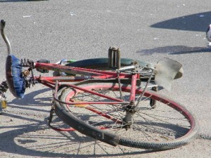 Biciclist accidentat la iesirea din Satu Mare
