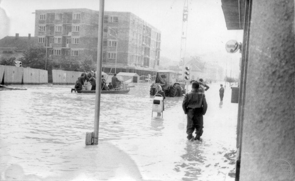 FOTOGALERIE. 52 de ani de la inundațiile catastrofale din Satu Mare. Zeci de oameni au murit thumbnail