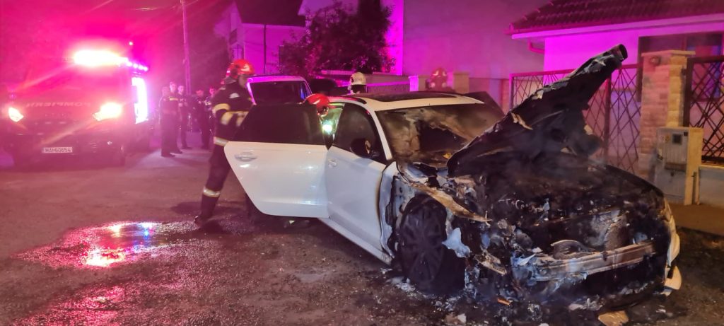 masina incendiata satu mare